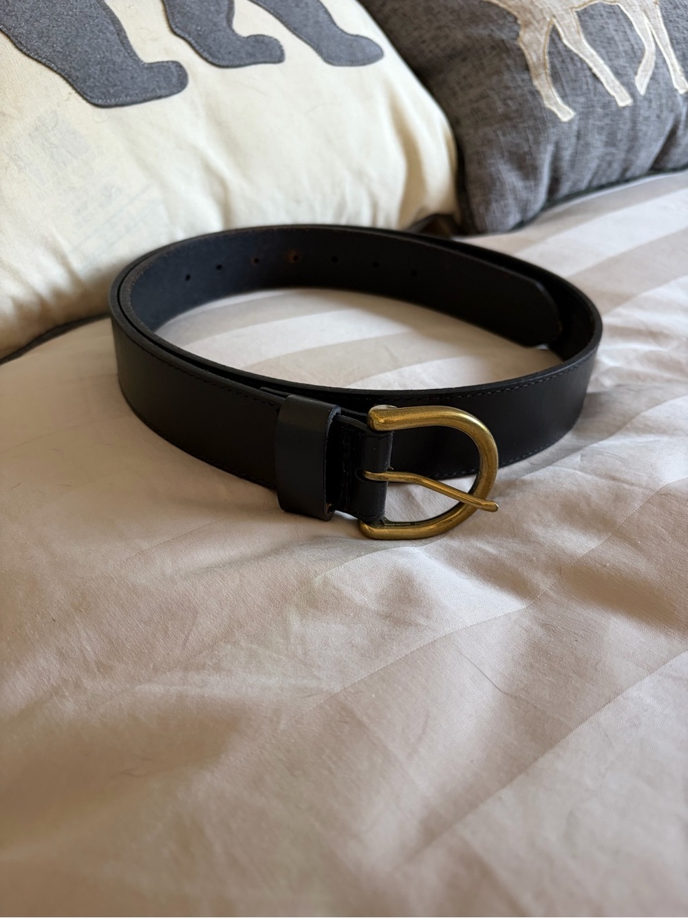 Eddie Bauer Black Leather Belt with Brass D-Ring Buckle
